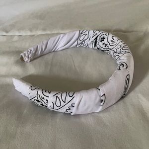 NWOT White Bandana Headband